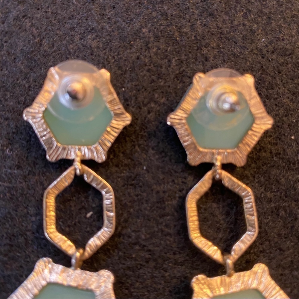Green & gold earrings - Picture 7 of 11